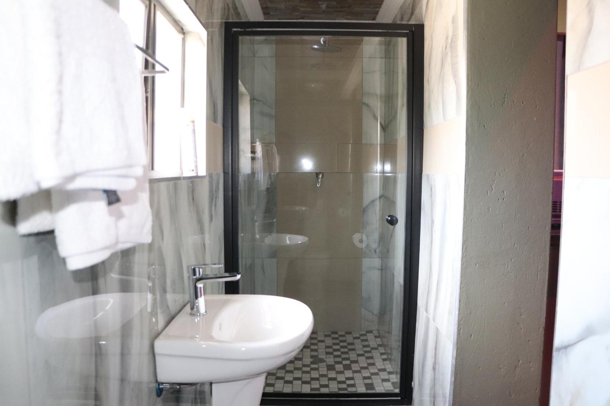 Wise Bird Guest House Roodepoort Dış mekan fotoğraf